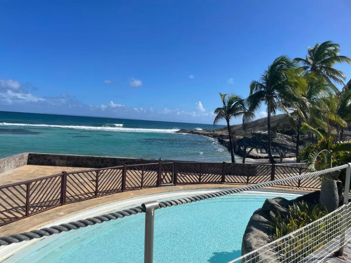 Ti Coco Location - Manganao Saint-Francois Avec Citerne Tampon Automatique Lägenhet